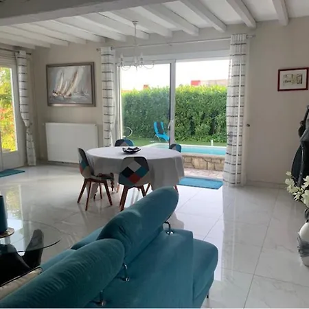 Maison Paisible Confort Avec Agreable Jardin Et Piscine Casa vacanze *